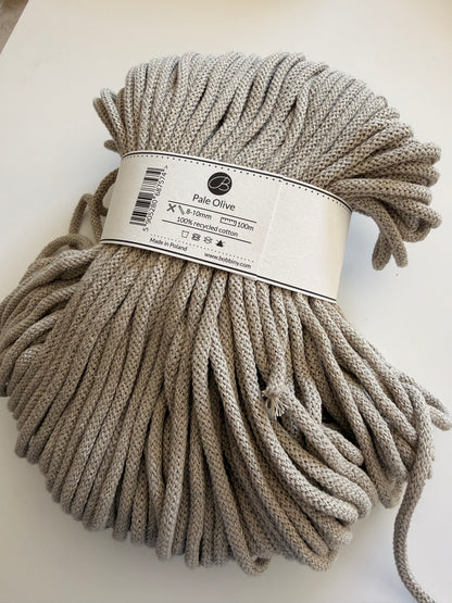 Bolso redondo con asa de Cuero negro